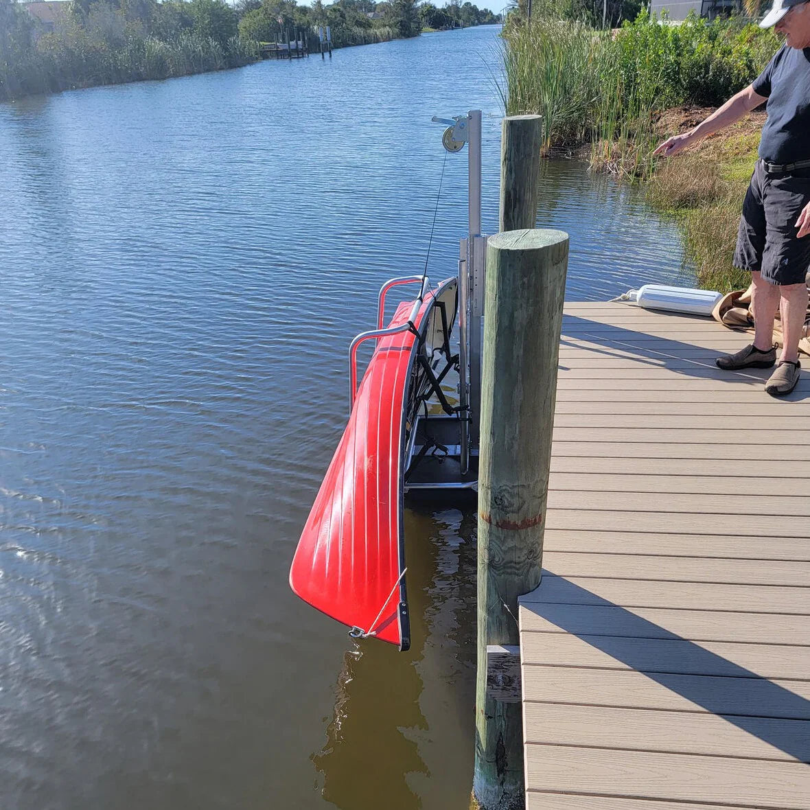 FIXED DOCK LAUNCH & STOW